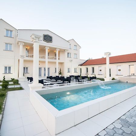 Villa Palace Novi Sad Dış mekan fotoğraf