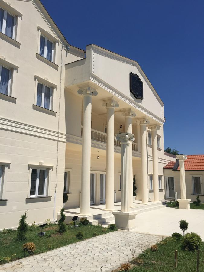 Villa Palace Novi Sad Dış mekan fotoğraf